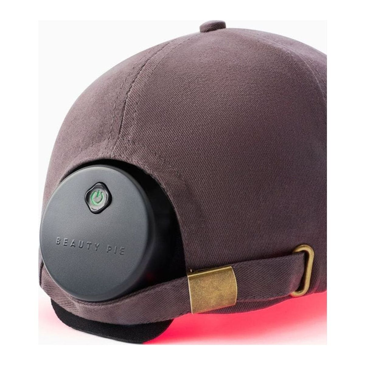 The fastening and battery pocket on the Beauty Pie LED cap.